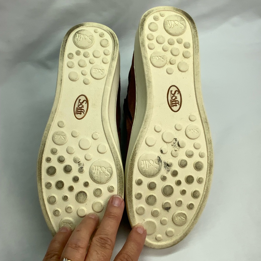 Sofft Medium Brown Suede Casual Slip-Ons Sneaker Bootie Women’s Size 8 M w/ Flaw - Picture 7 of 10
